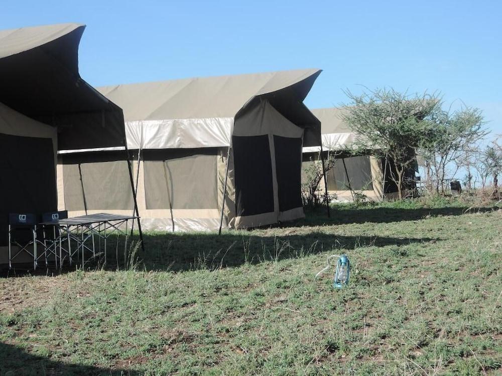 Hotel Serengeti Wildebeest Camp Exteriér fotografie